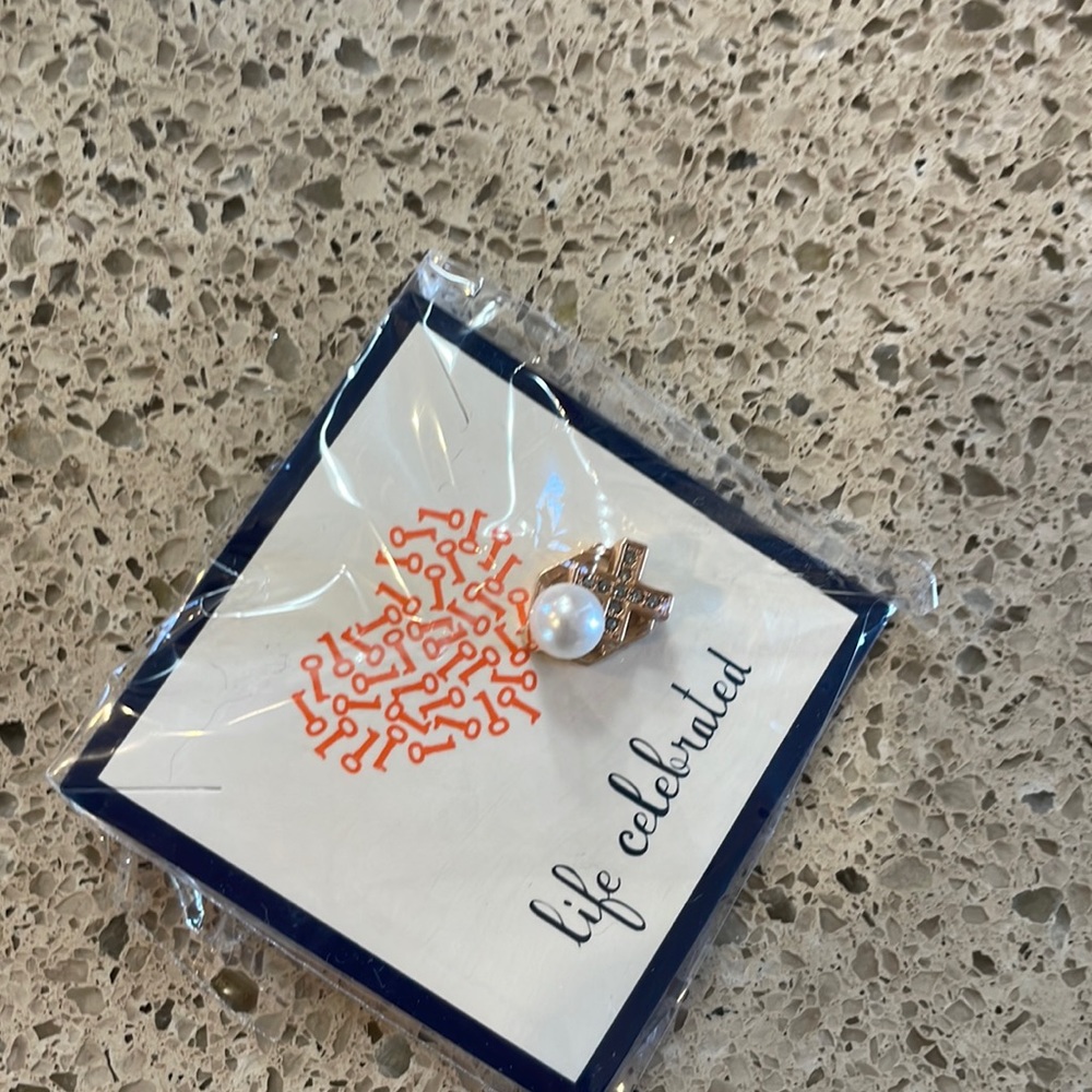 Keep Collective XO Pavé & Pearl Charm